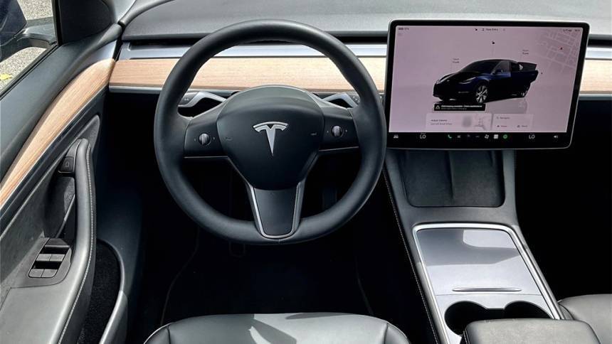 2023 Tesla Model Y - Images - 7
