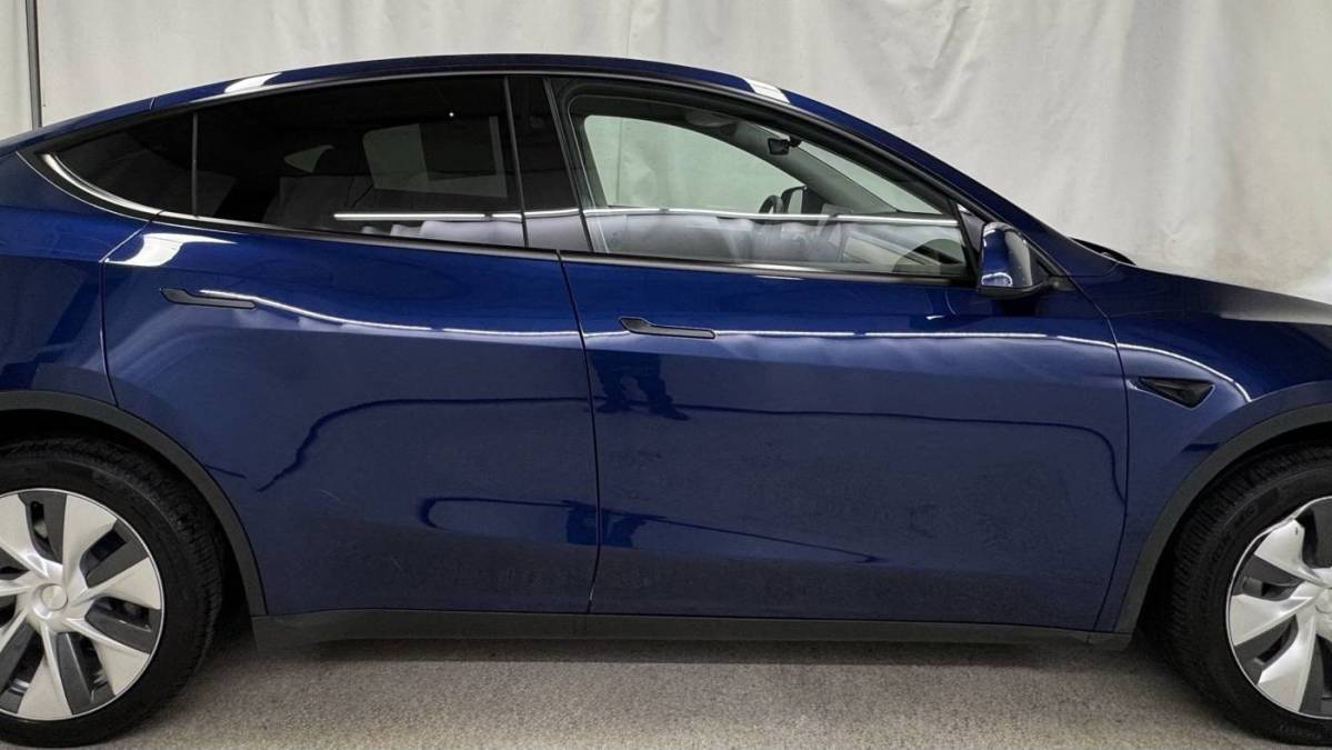 2023 Tesla Model Y - Images - 6