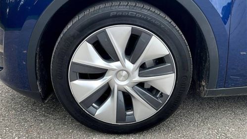 2023 Tesla Model Y - Images - 11