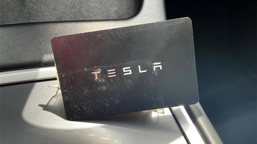 2023 Tesla Model Y - Images - 13