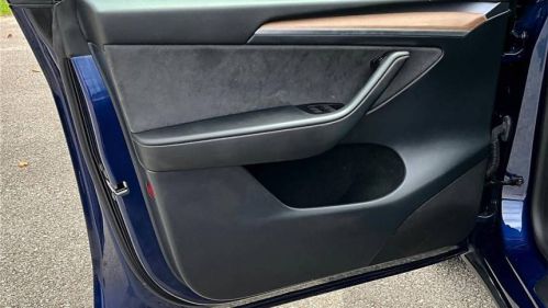 2023 Tesla Model Y - Images - 24