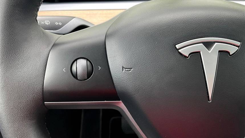 2023 Tesla Model Y - Images - 26