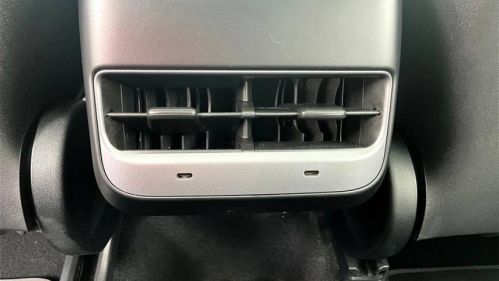 2023 Tesla Model Y - Images - 34