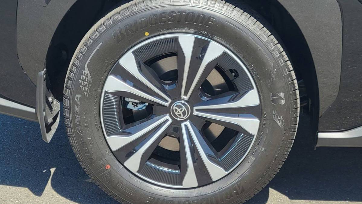 2025 Toyota bZ4X - Images - 3