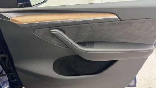 2023 Tesla Model Y - Images - 38