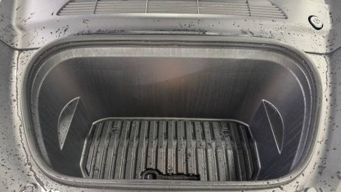 2023 Tesla Model Y - Images - 40