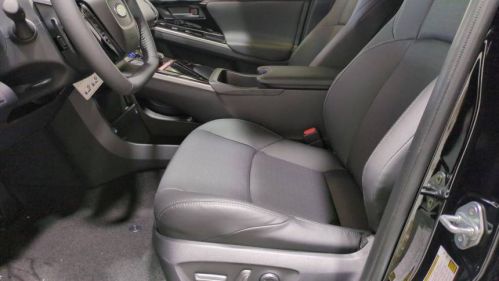 2025 Subaru Solterra - Images - 14