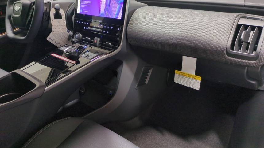 2025 Subaru Solterra - Images - 18