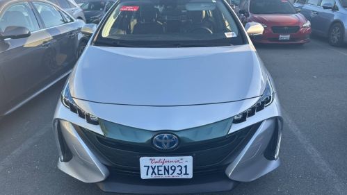 2017 Toyota Prius Prime - Images - 3