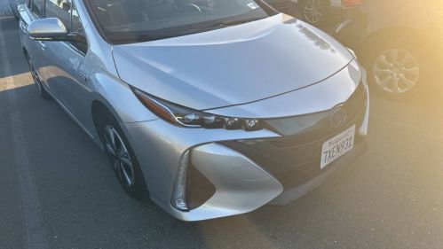 2017 Toyota Prius Prime - Images - 6