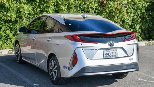 2018 Toyota Prius Prime - Images - 8