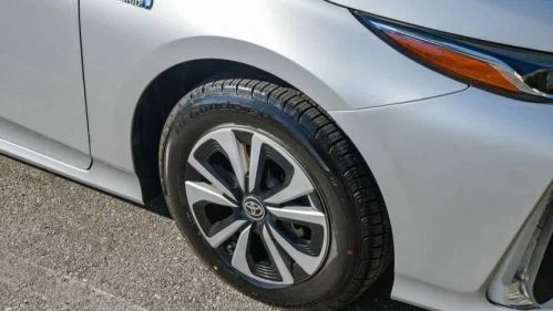2018 Toyota Prius Prime - Images - 11