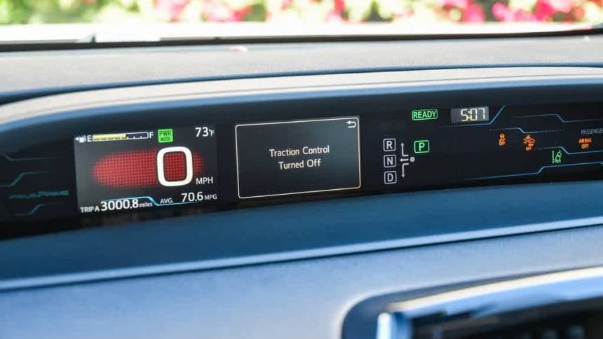 2018 Toyota Prius Prime - Images - 23