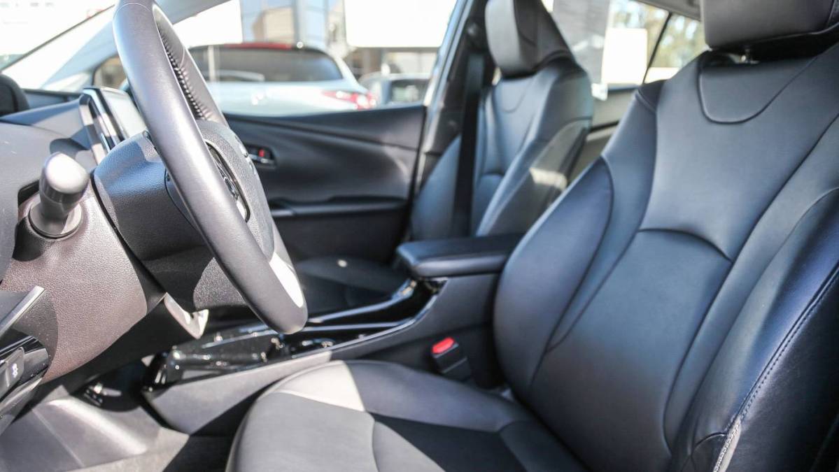 2019 Toyota Prius Prime - Images - 16